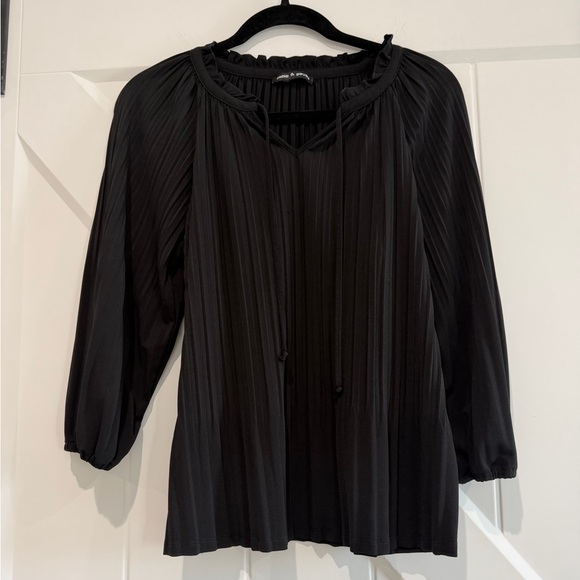 Cable & Gauge Tops - Cable & Gauge Black Pleated Blouse